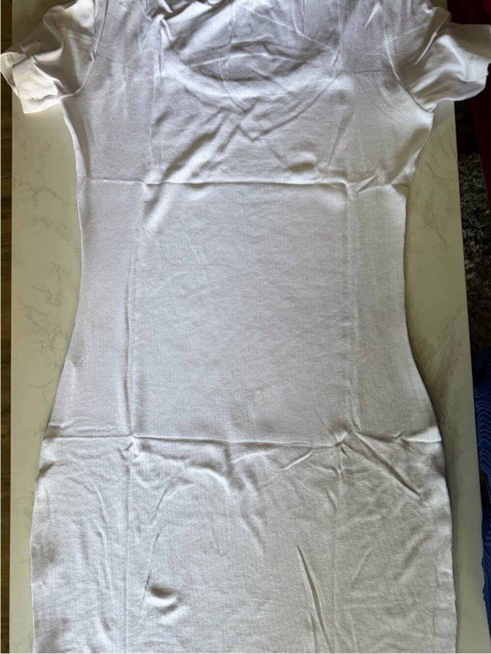 Women’s White Short-Sleeve Bodycon Dress